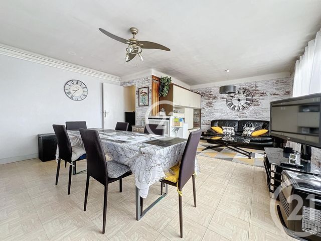 Appartement F4 à vendre - 4 pièces - 69.46 m2 - MONTREUIL - 93 - ILE-DE-FRANCE - Century 21 Boissière Immobilier